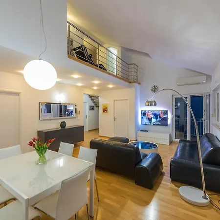 Apartment Marla